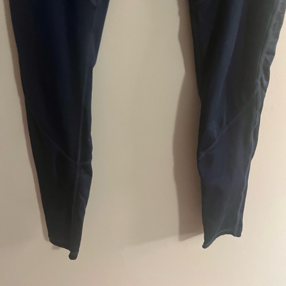 GymShark blue and gray rear zip contour leggings size extra small - Picture 2 of 8